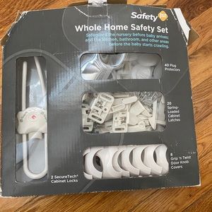 Child whole home safety set **missing pieces